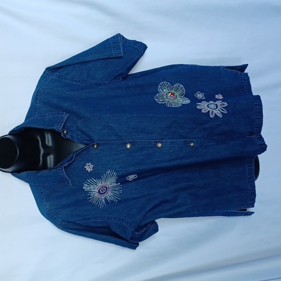 New Direction Beaded Embroidered Denim button-down Short Sleeve shirt, L - Picture 1 of 7